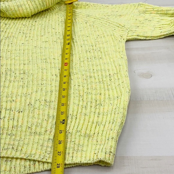 Free People Leo Tunic Sweater Zested Lime SAMPLE - Picture 12 of 16